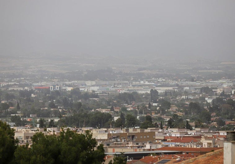 Dos municipios de la Región de Murcia amanecen con una calidad de aire desfavorable